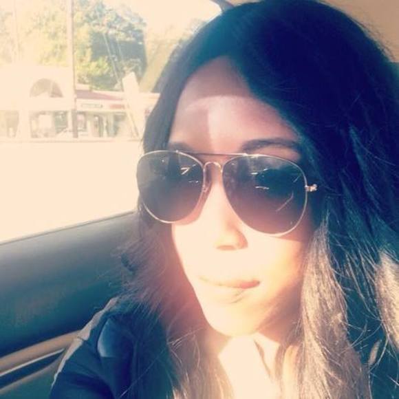 Meet your Posher, Heather - Picture 1 of 1